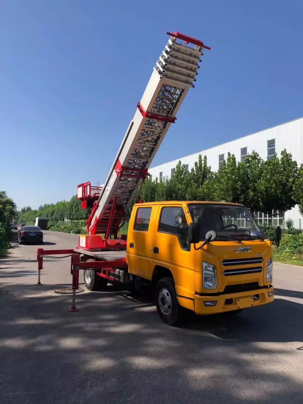 武城附近的云梯车出租服务：轻松解决高空作业需求