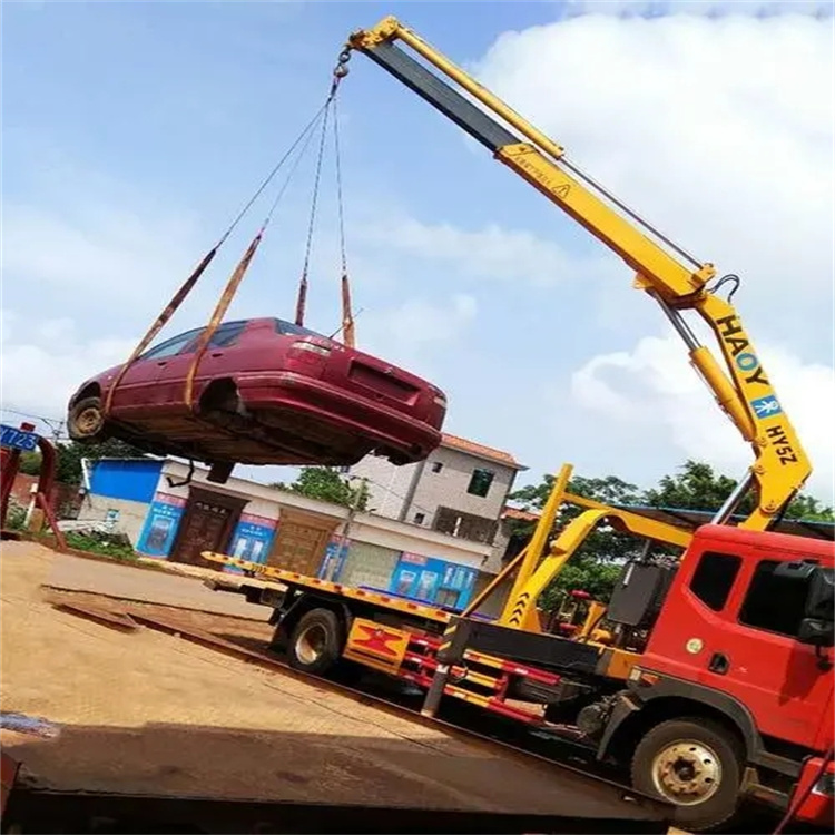 武城吊车吊汽车的正确方法