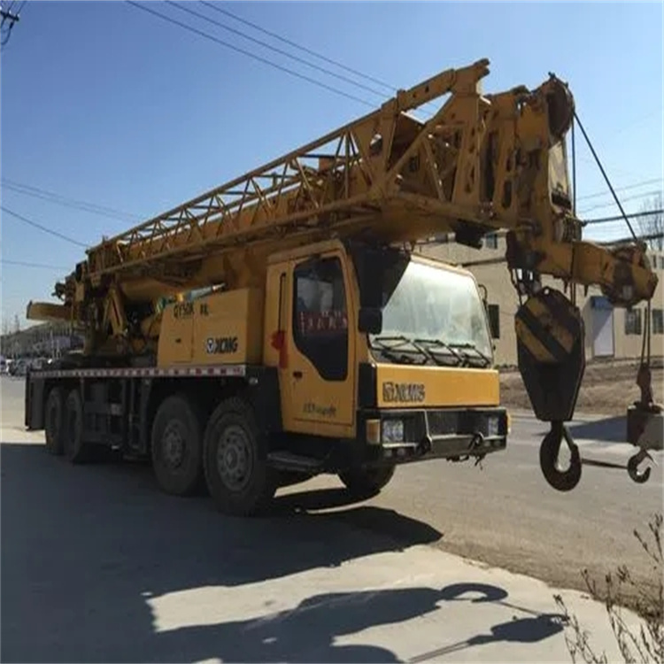 武城吊车吊挖机吊哪里比较安全